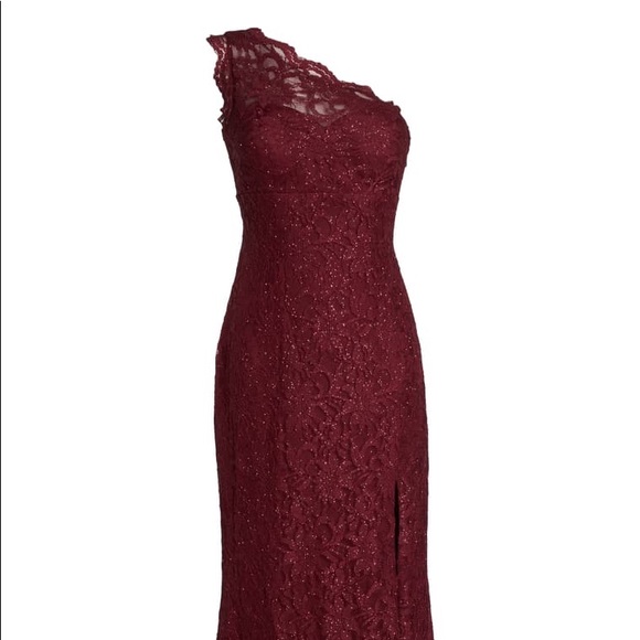 Like New! One-Shoulder Gown Prom Dress - Picture 12 of 15